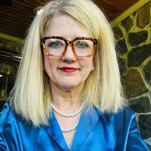 Meet your Posher, Beth